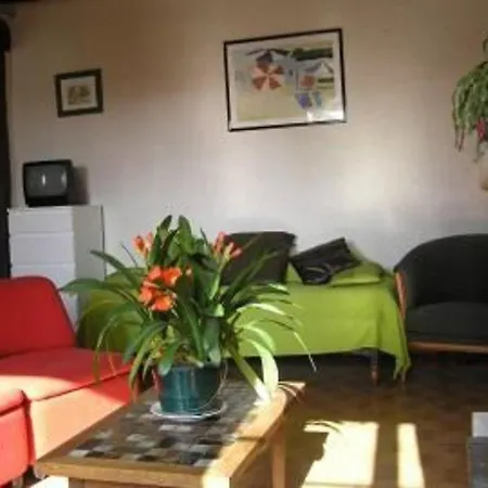 Hébergement de vacances Champêtre Avec Piscine Chauffée, Cheminée, Et Terrasse En Plein Sud - Fr-1-410-131 La Chapelle-aux-Choux