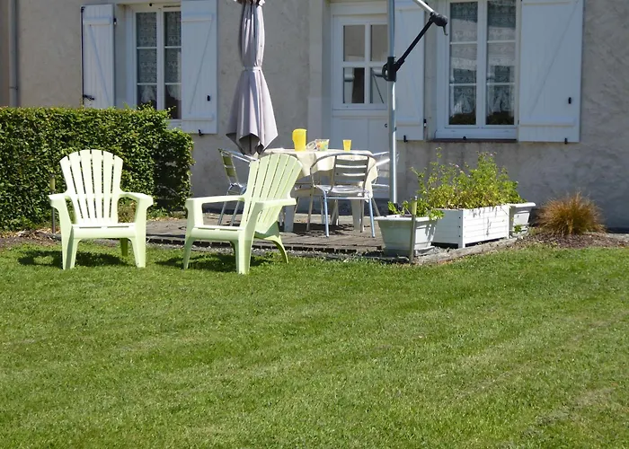 Champêtre Avec Piscine Chauffée, Cheminée, Et Terrasse En Plein Sud - Fr-1-410-131 Hébergement de vacances La Chapelle-aux-Choux